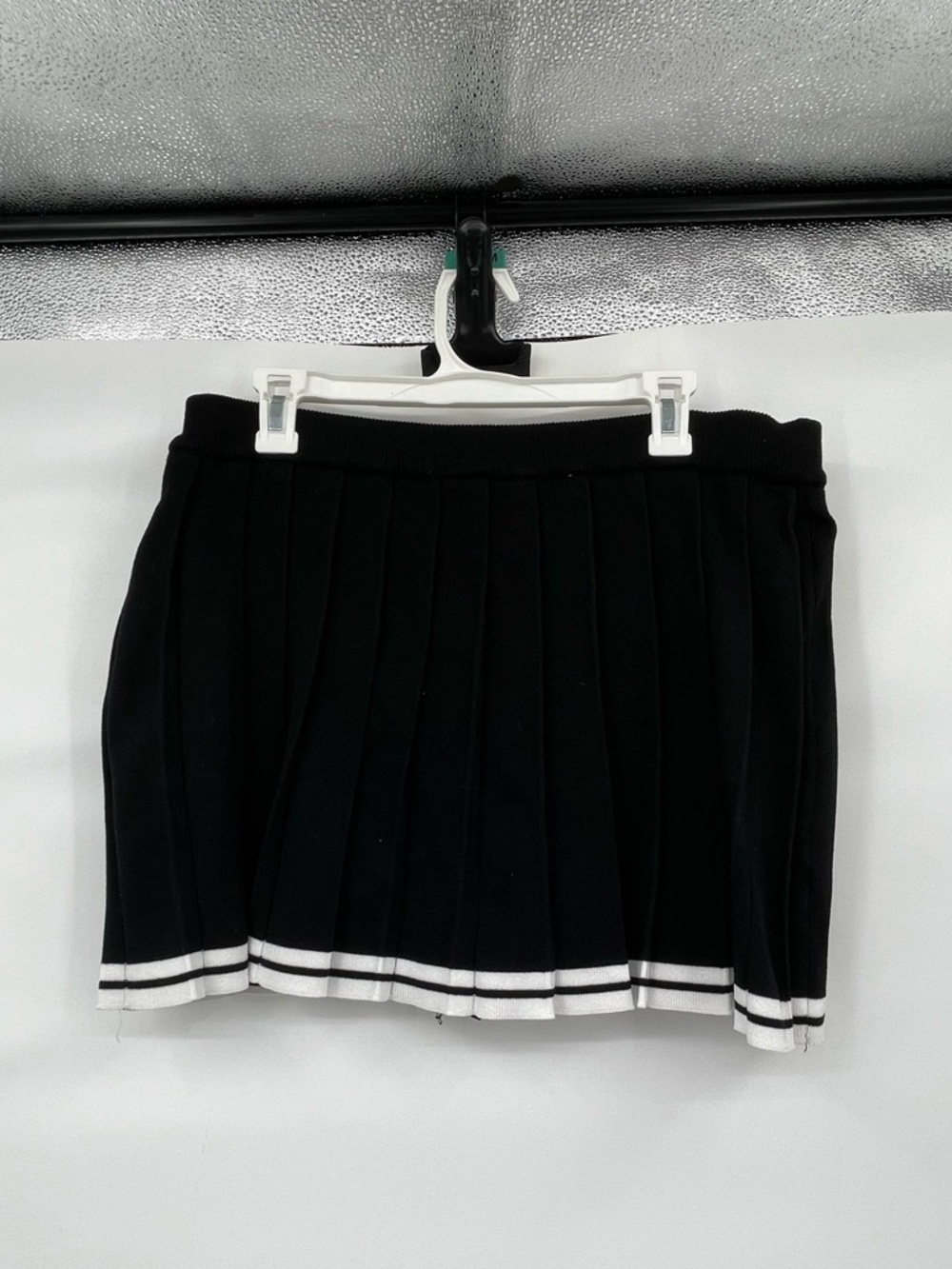 Daisy NWT black white viscose pleated school girl skirt